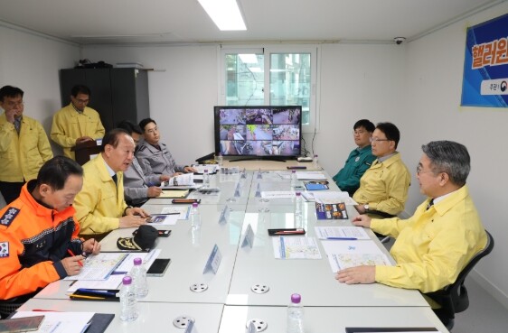 핼러윈 앞둔 홍대, 유동균 마포구청장...