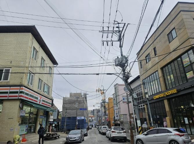 청주시, 서원대 후문 먹자골목 전선 ...