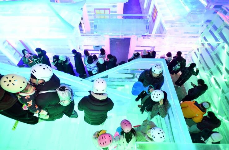 화천군 산천어축제 인기 비결, ‘얼음...