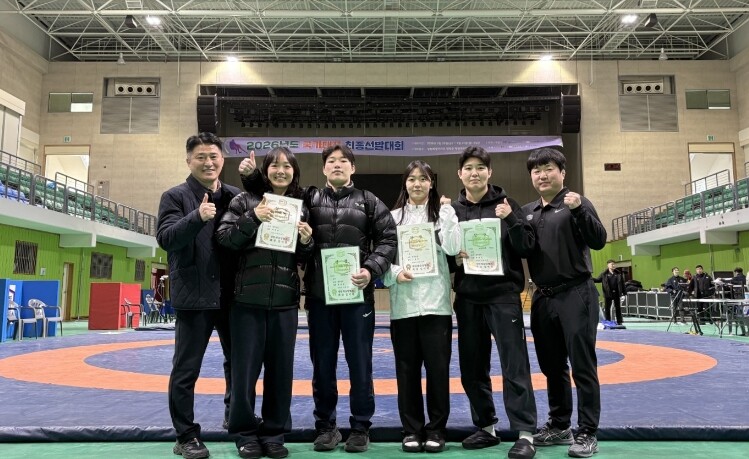 완주군청 레슬링팀 오정빈, 이한빛 태...