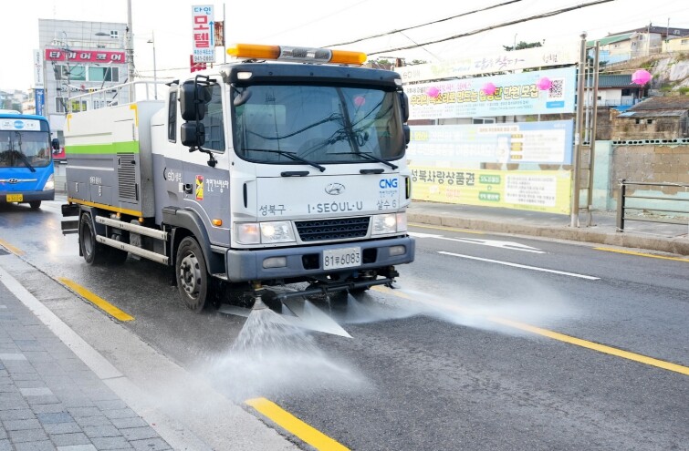 새봄을 여는 성북구민의 분주한 손길,...