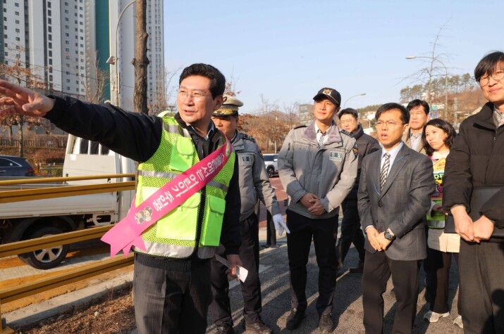 이상일 용인특례시장, 함박초 등굣길 ...