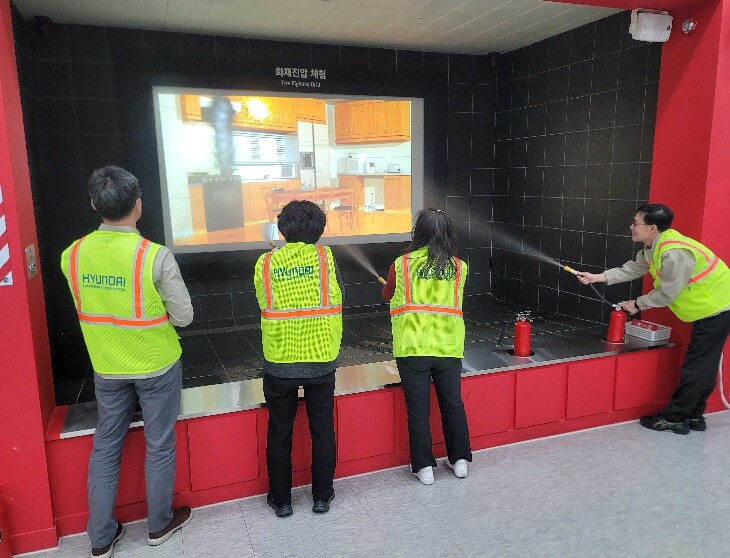 가상현실(VR)로 배우는 안전…강동구...