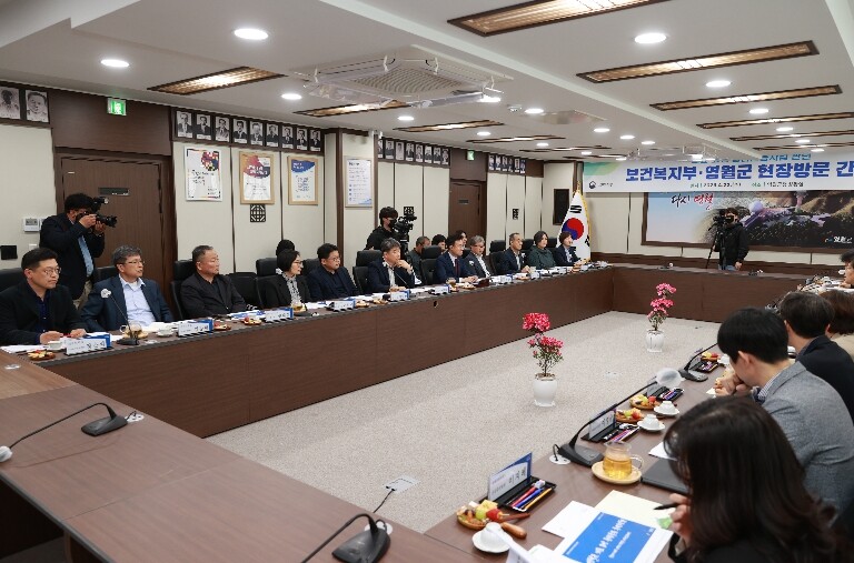 영월군, 의료·요양 통합돌봄 현장 간...