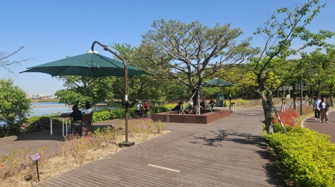 이천시, 설봉공원 주요 동선에 그늘막...