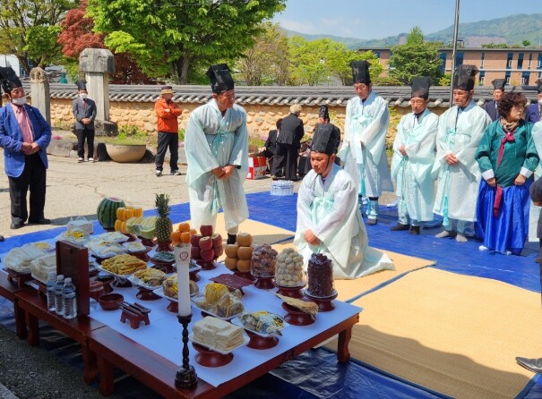 장수향교, 충복 정경손 제례봉행 거행...