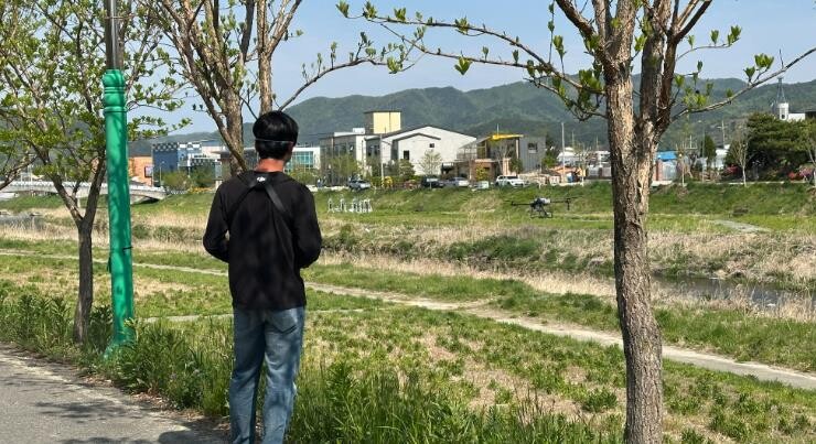 장수군, 드론 활용 친환경 방역 추진...