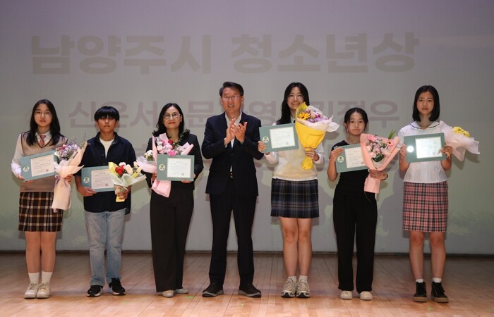 ‘OFFLINE: 바쁨을 끄고, 여유...