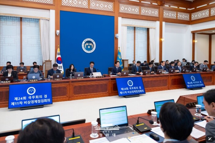 이 대통령 "국정 속도 두 ...