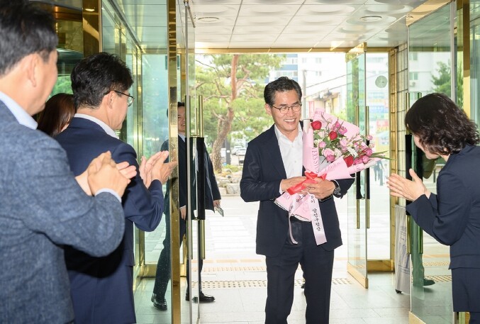 구민 선택 다시 받은 이기재 양천구청...