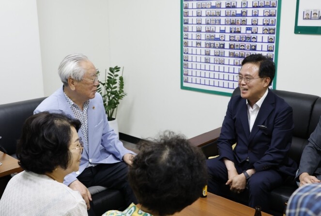 재선 성공한 진교훈 강서구청장 첫 일...
