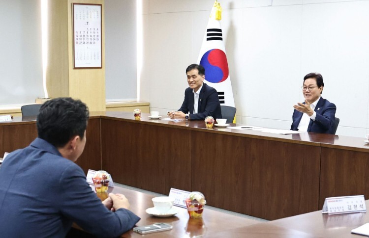 박완수 경남도지사 “외식업계 현장 목...