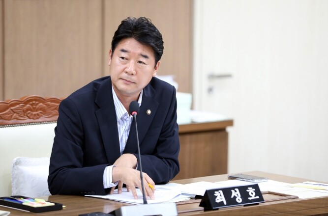 수원특례시의회 최성호 의원, AI 악...