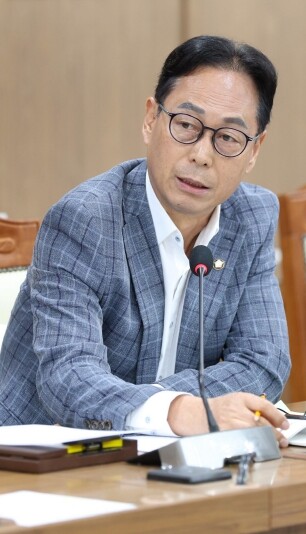 수원특례시의회 보건복지위원회 이승철 ...