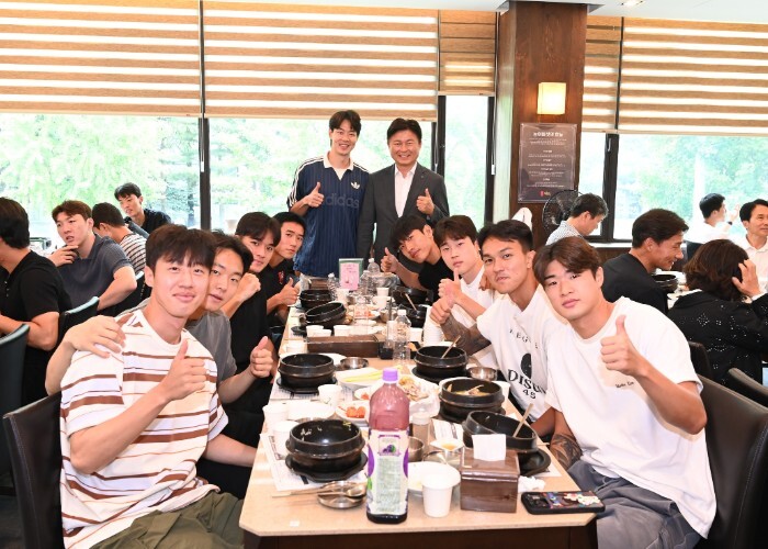 부천시, 부천FC1995 선수단 초복...