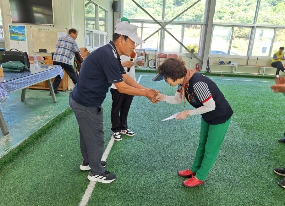 거창군 신원면, 회장배 게이트볼 친선...