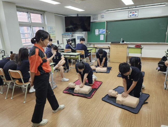 성남시청소년청년재단 수정유스센터, 학...