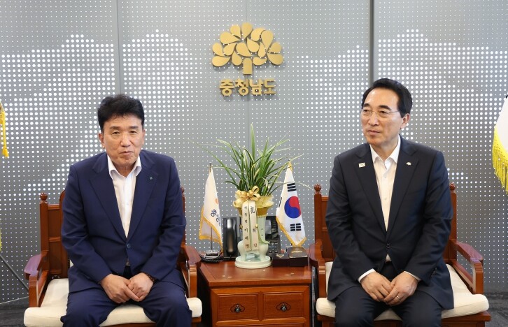 하나금융그룹 함영주 회장, 2027논...