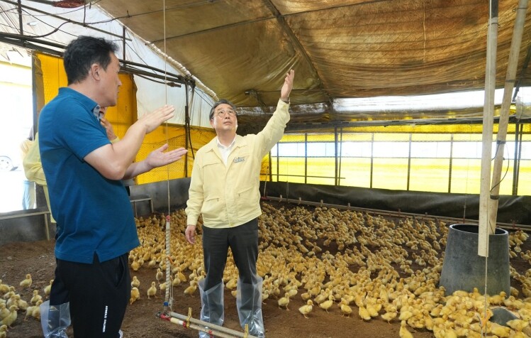 강상구 나주부시장, 축산농가 찾아 폭...