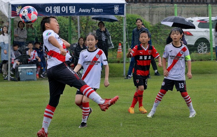경주에 유소년 축구 1만 5천여 명 ...