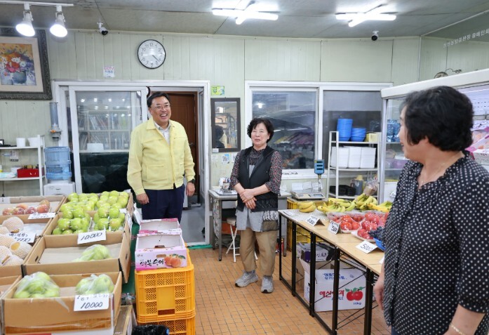 당진시, 민생 현장 찾아 시민·상인 ...
