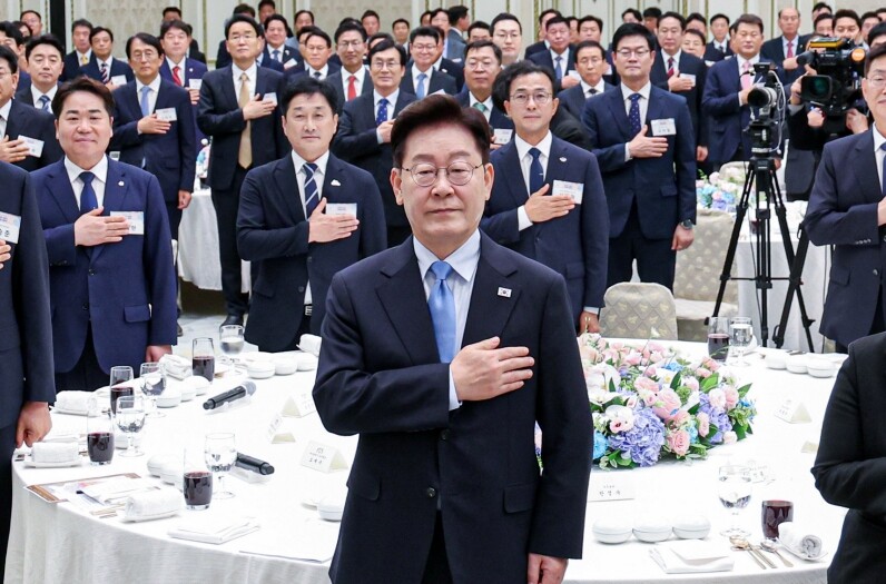 류경완 군수, 국정설명회 청와대 오찬...