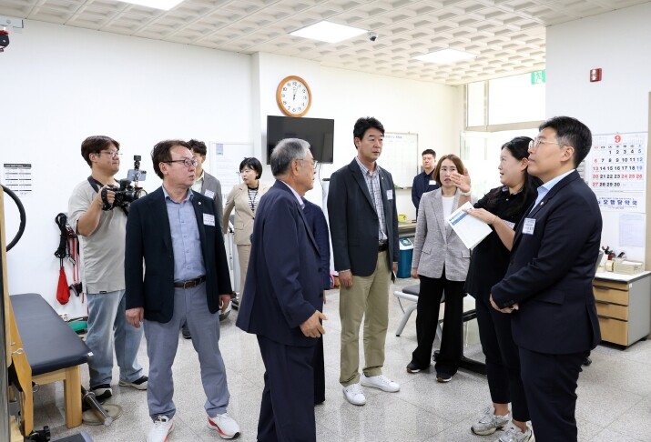 수원특례시의회 문화체육교육위원회, 수...