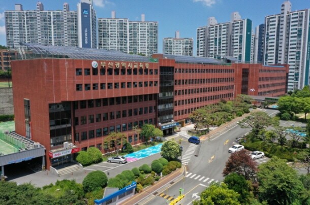 부산사하도서관,‘책 나눔, 가치 더하...