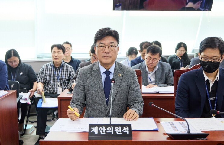 경기도의회 최만식 의원, 전국 최초 ...